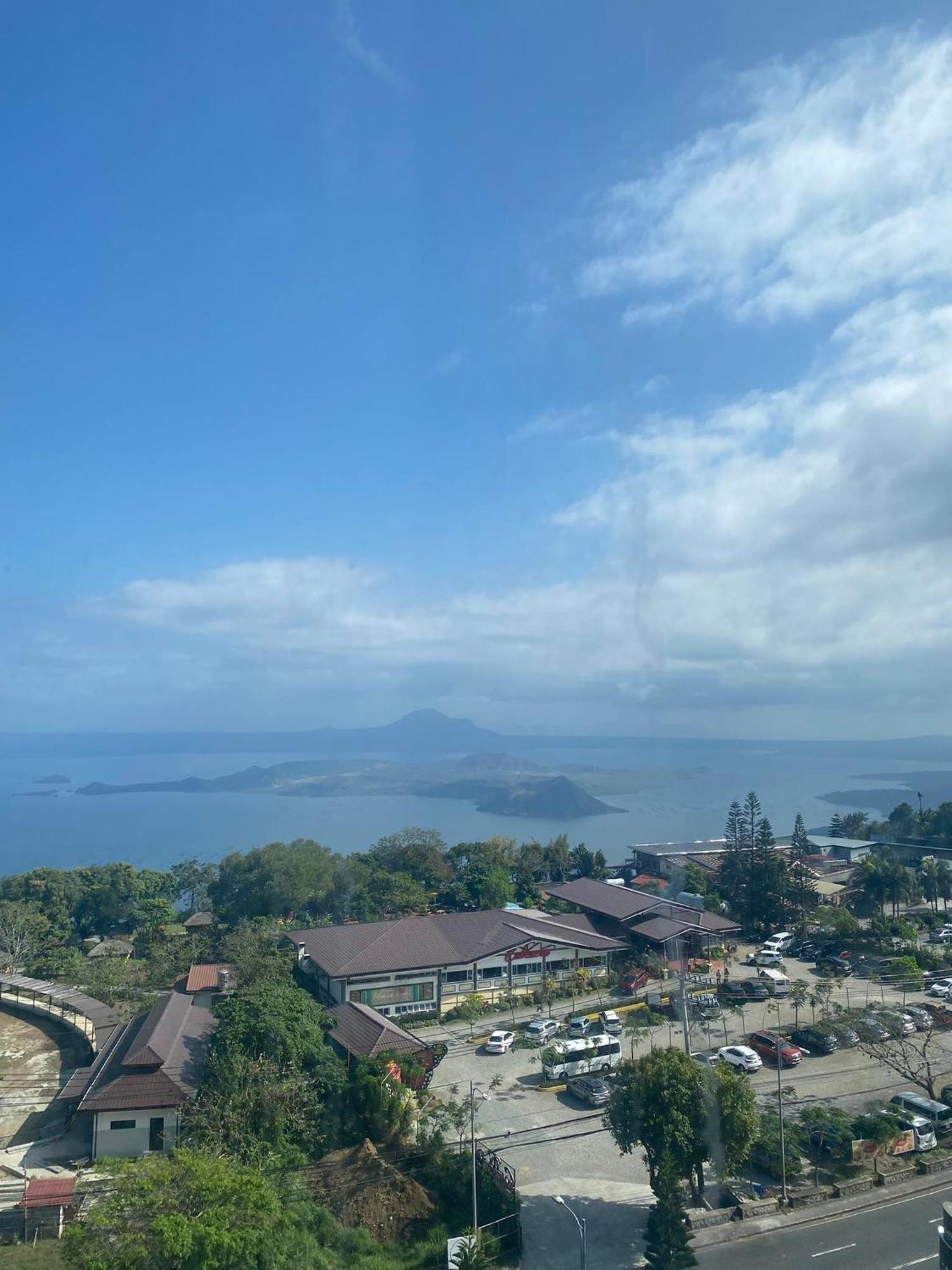 Smdc Tagaytay Taal Lake Condo Cook Netflix No Balcony No Free Parking Tagaytay City Екстериор снимка