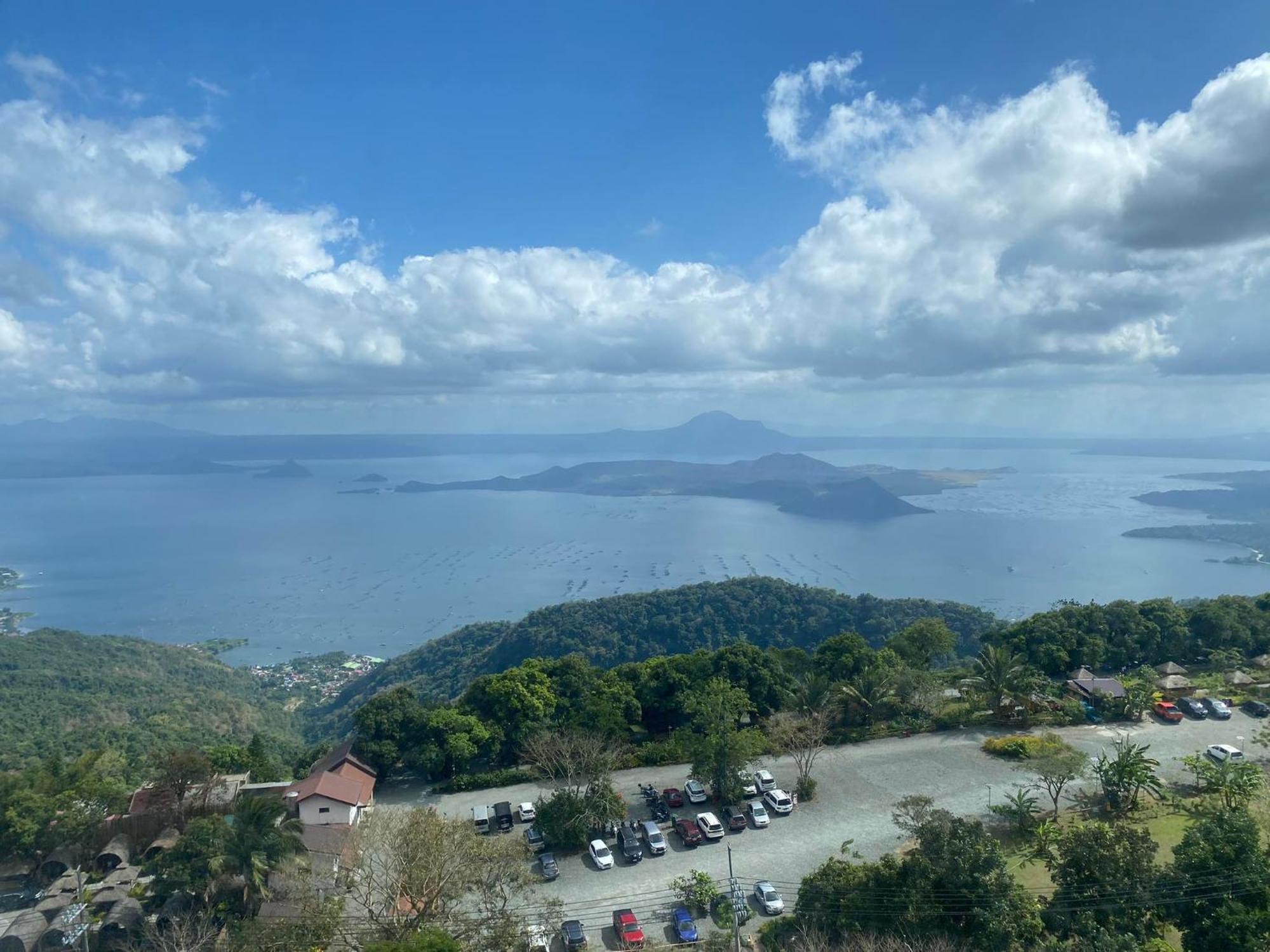 Smdc Tagaytay Taal Lake Condo Cook Netflix No Balcony No Free Parking Tagaytay City Екстериор снимка