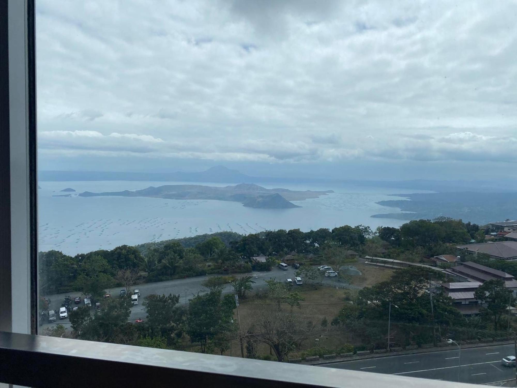 Smdc Tagaytay Taal Lake Condo Cook Netflix No Balcony No Free Parking Tagaytay City Екстериор снимка